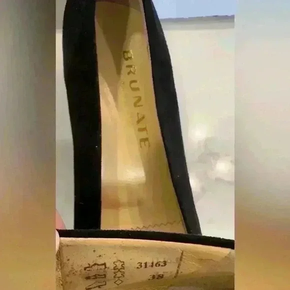 BRUNATE WOMEN'S SUEDE EFFECT FLATS-BLACK-with SILVER BUCKLE SZ 38(EU) - Picture 2 of 9